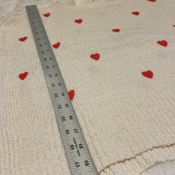 Sweet heart crewneck sweater creamy lightweight womens size small - Picture 7 of 8